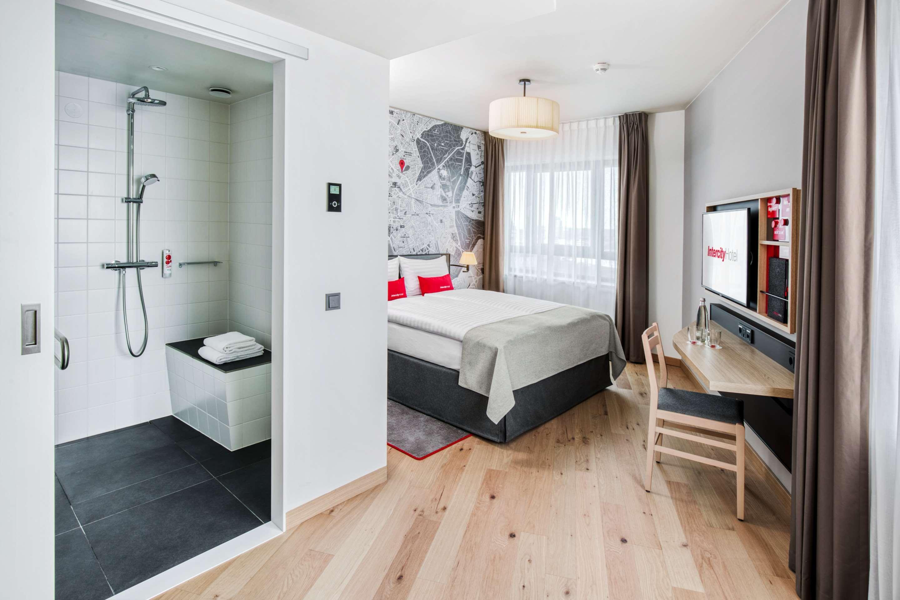 Hotel Intercityhotel Hauptbahnhof-ost 4*